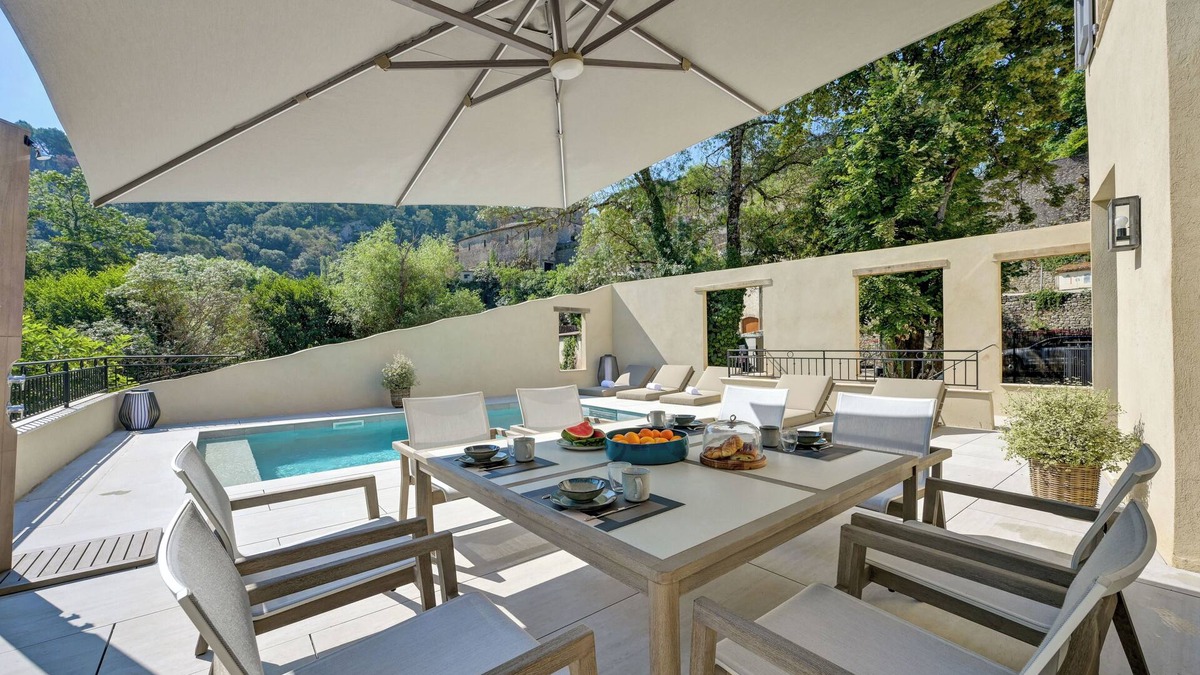 Entrecasteaux Villa | Charming country house in Entrecasteaux, 200 m from the village-Private pool-9 persons