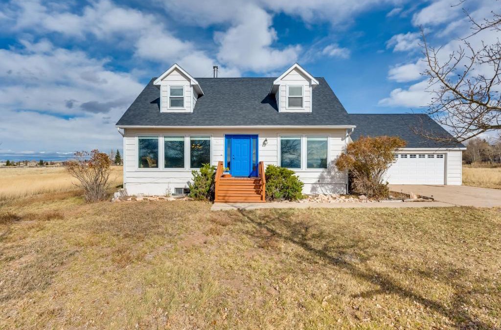 Laramie House | Charming Country Home in Laramie - 4 Mi to UW!