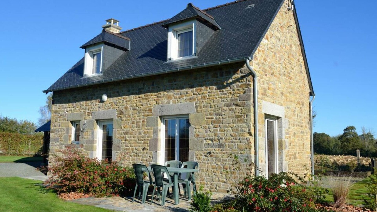 Fleury Cottage | Charming Countryside Cottage, Private, 1 BR, WiFi, Garden, BBQ, Near Friendly Farm Animals