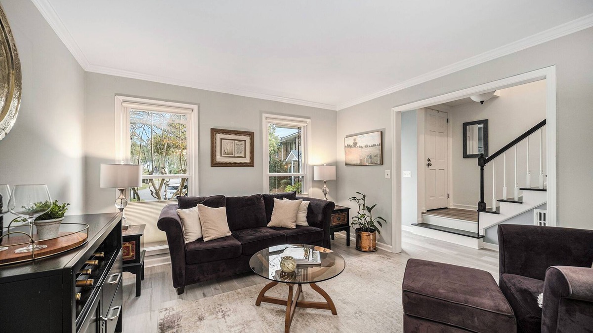 Mount Pleasant House | Charming, Cozy and Quiet townhome in Mount Pleasant Location Location Location!