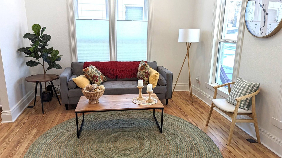 Buffalo House | Charming, cozy home downtown Buffalo