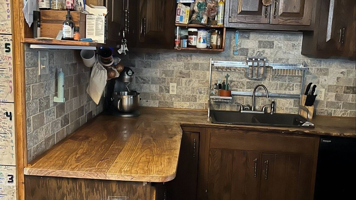 Blair House | Charming Cozy Home on 2.75 acres, horse rides are available on request.