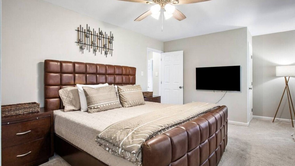 Highland Springs House | Charming & Cozy Retreat: Your Perfect RVA Getaway