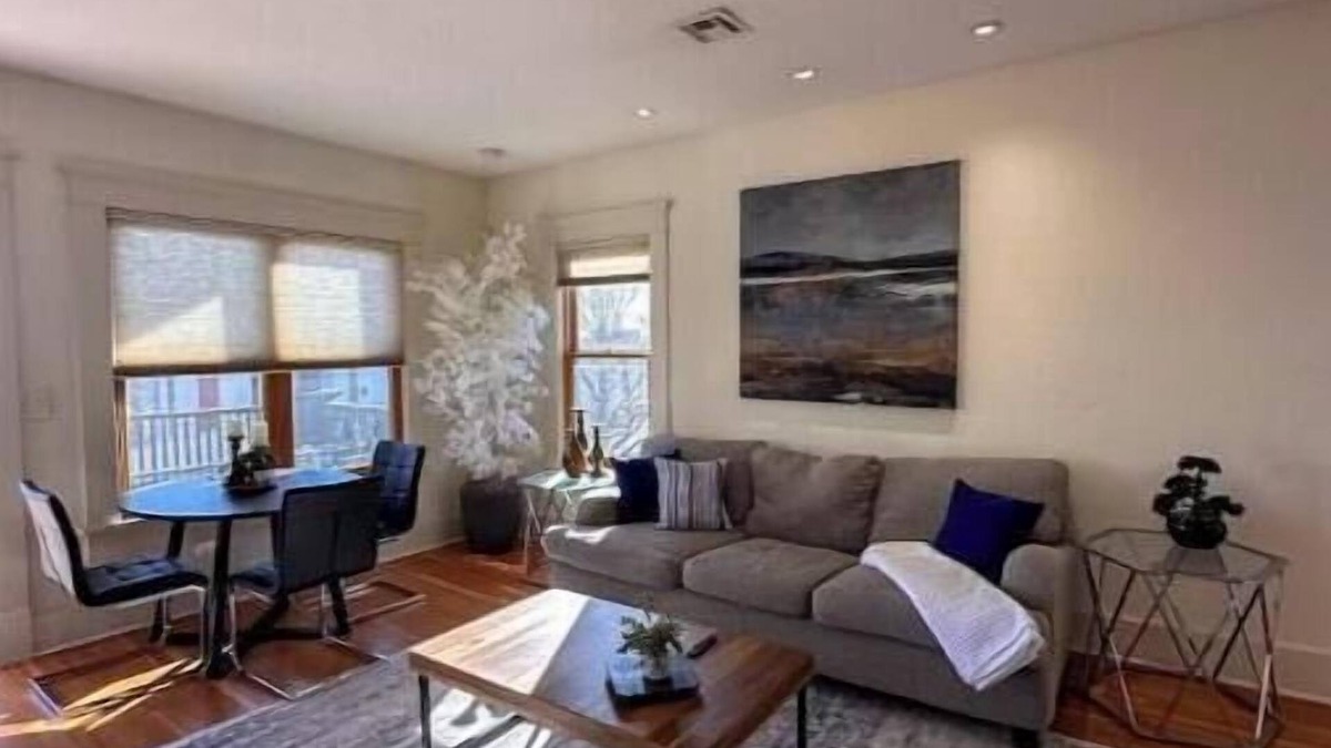 Midtown House | Charming cozy townhome with 1 bedroom and WiFi, AC in nice Oklahoma City