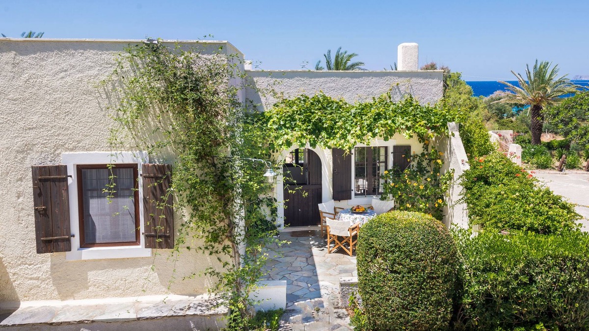 Ayia Fotia House | Charming Cretan House, Jasmine