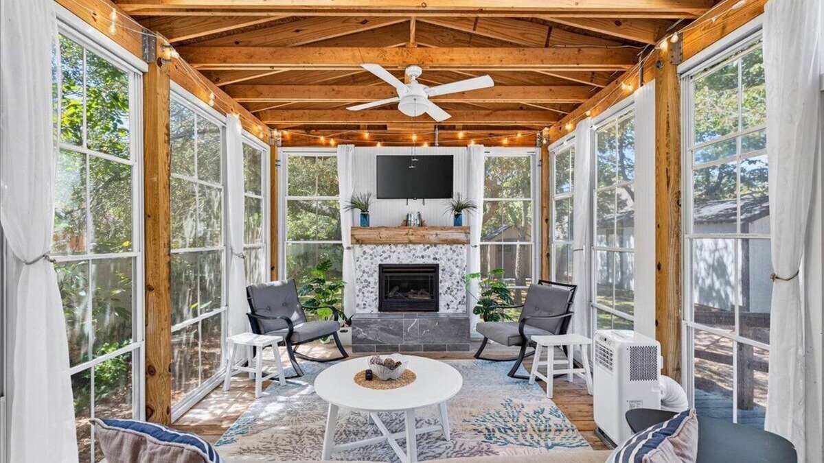 Yaupon Beach House | Charming dog-friendly bungalow, just a SHORT walk to beach Hot tub Fire Pit