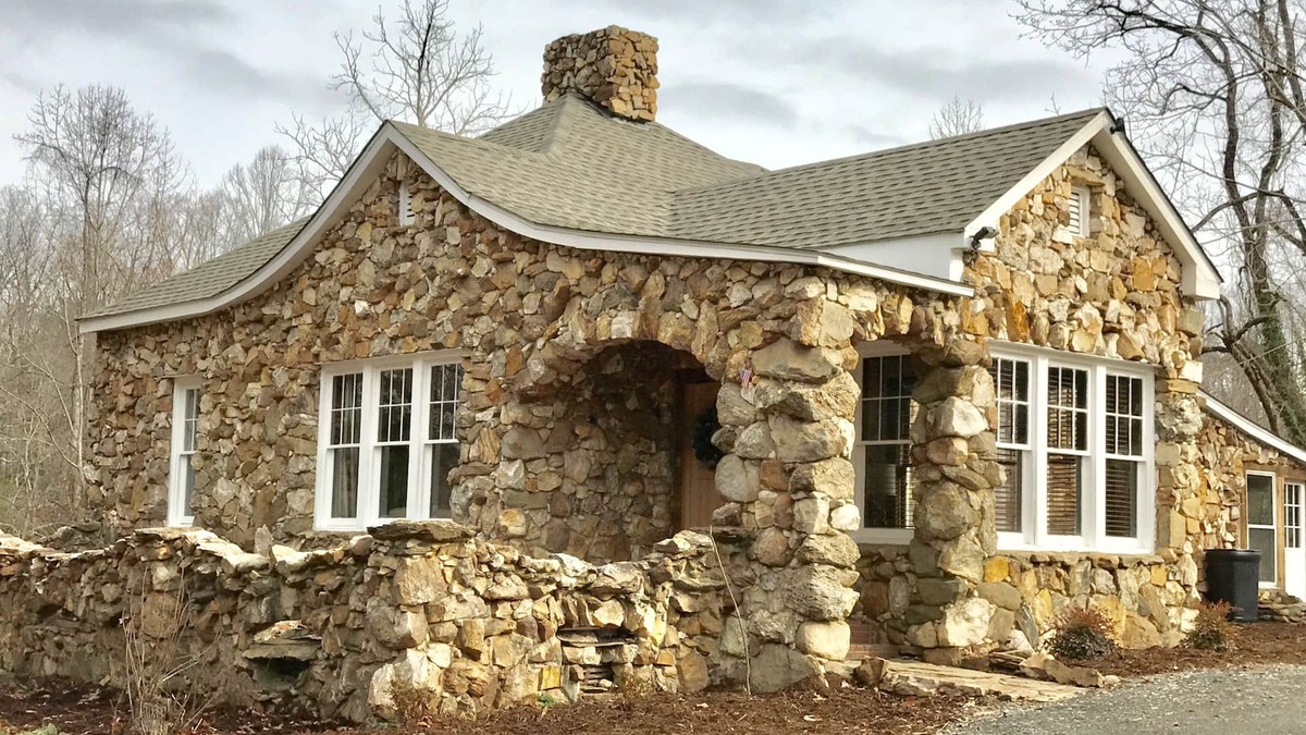 Avery Creek Cottage | Charming, Early 1900's Cottage, Newly Renovated, Hot Tub, Fire Pit
