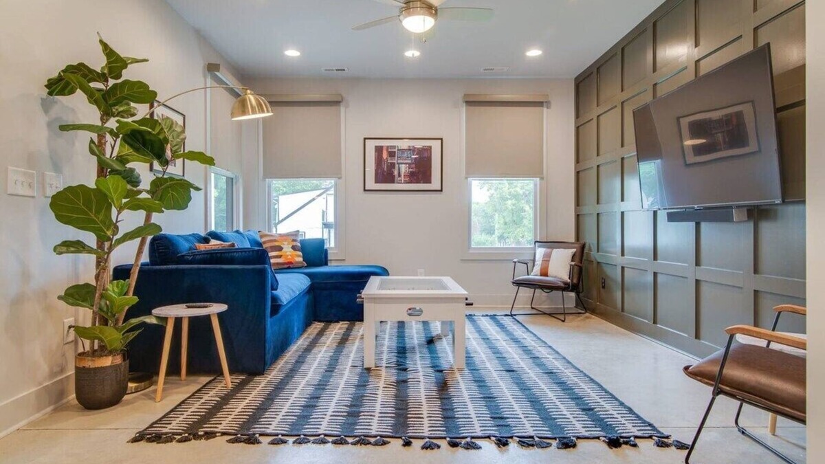 Greenwood House | Charming East Nashville Duplex for 20
