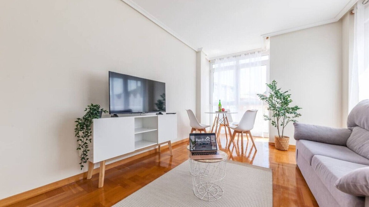 El Monte Apartment | Charming Coastal Apartment Steps from the Beach