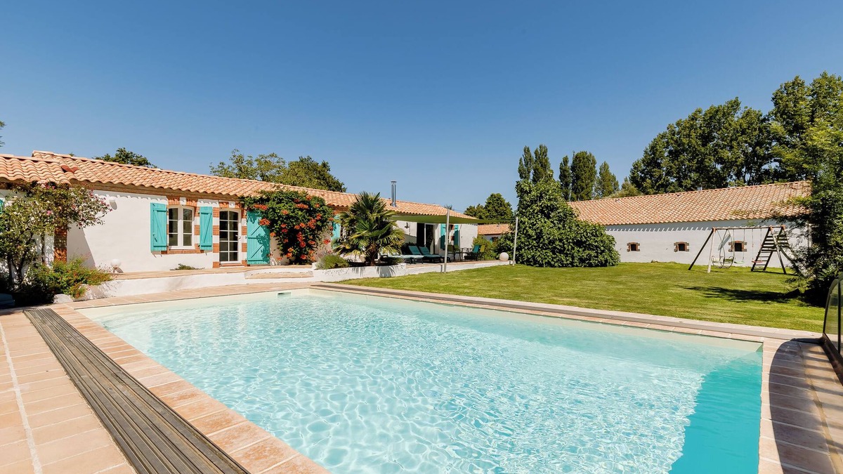 Sallertaine House | Charming Estate in the Heart of the Breton Marshes