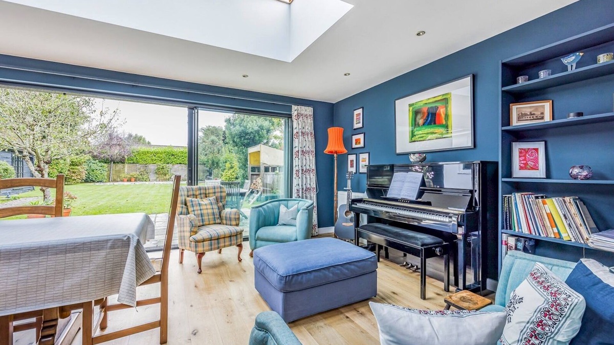 Bosham House | Charming Family Cottage with Pool | Pass The Keys