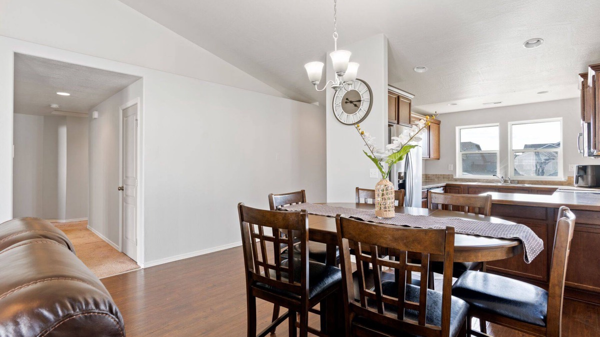 Moses Lake House | Charming family-friendly home