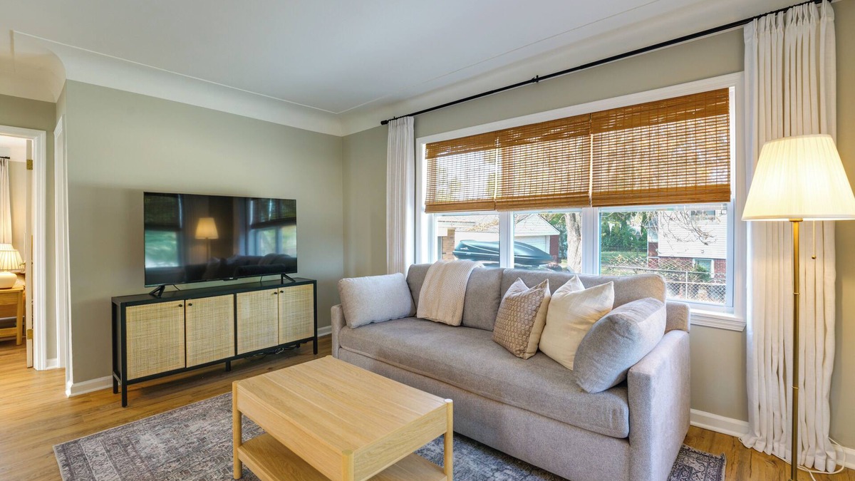 Roseville Apartment | Charming Family-Friendly Duplex in Roseville!