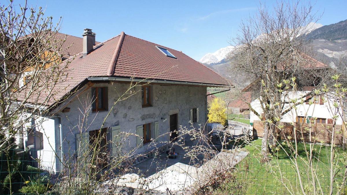 Giez House | Charming Family House In Traditional Village With Mountain Views