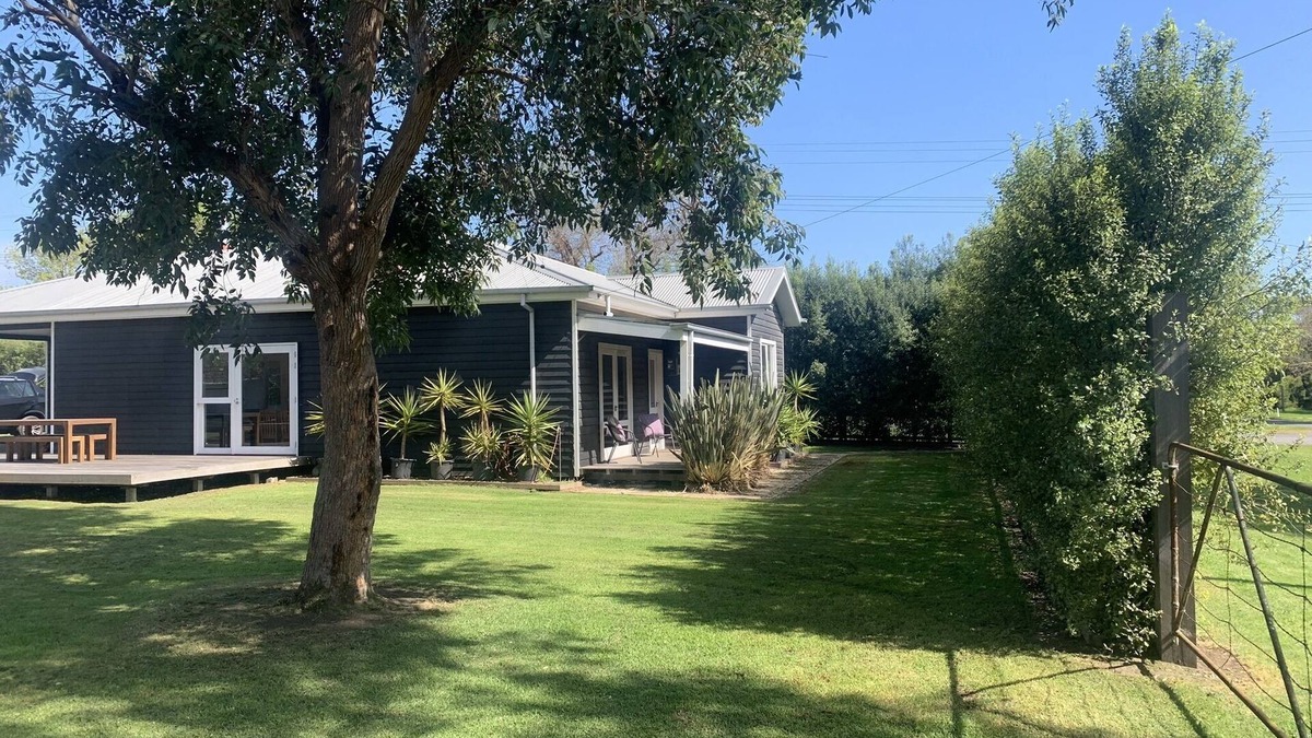 Birregurra House | Charming Family Retreat – Perfect for Pets!