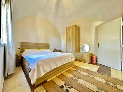 Abu Sir House | Charming Farm Stay with Barbecue Horses Monkeys and fun