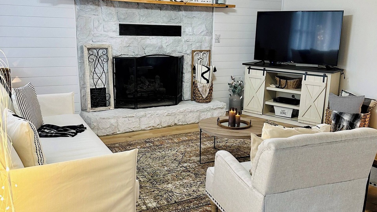Stanley Other | Charming farmhouse with fitness equipment & Wifi!