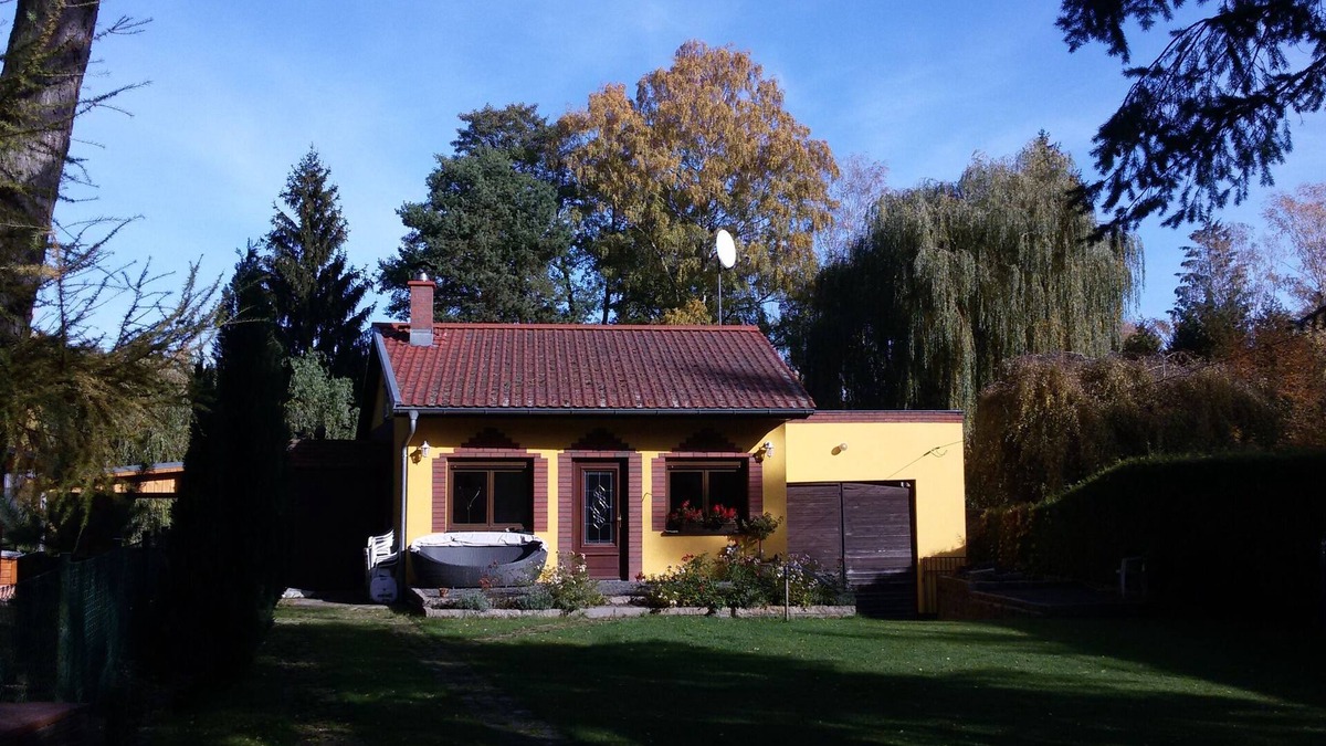 Oberhavel House | Charming fishing house on the Havel