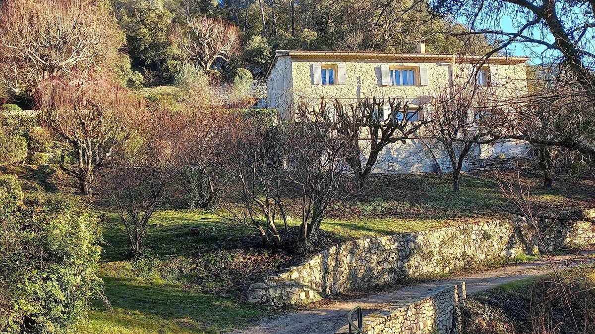 La Penne-sur-l'Ouveze House | Charming farmhouse in a natural environment