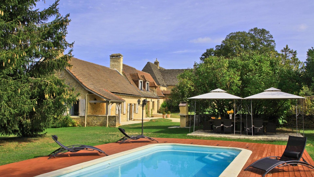 Marcillac-Saint-Quentin House | Charming house in Perigord Noir with pool, Spa (Jacuzzi, massage room)