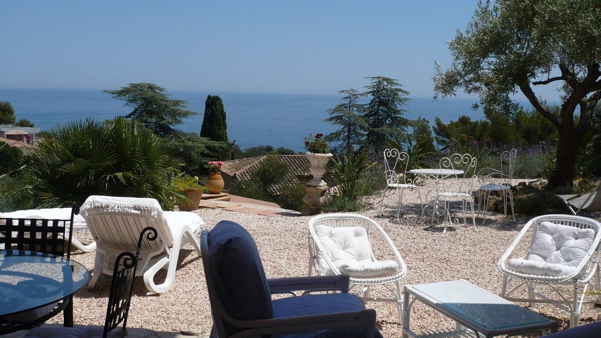 Les Issambres Apartment | Charming 2 Room 75 m2 with Splendid sea view and Huge RDJ. Beach 300 m.