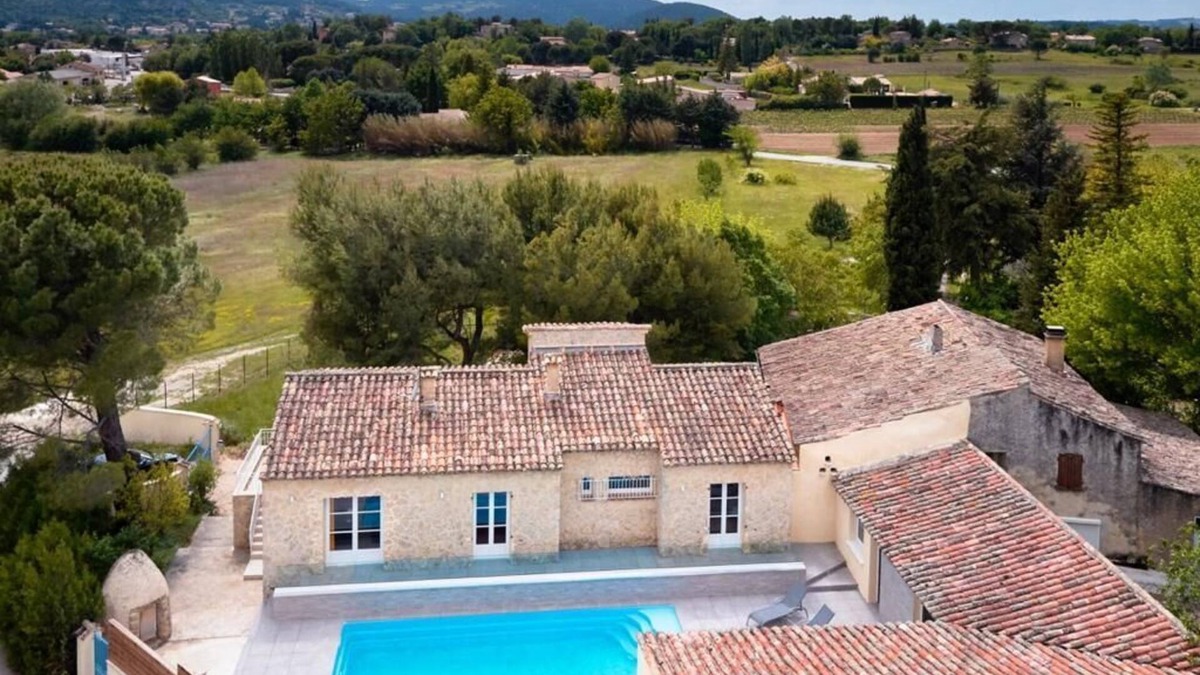 Saint-Romain-en-Viennois House | Charming luxury villa nestled on the Vaucluse-Drome border