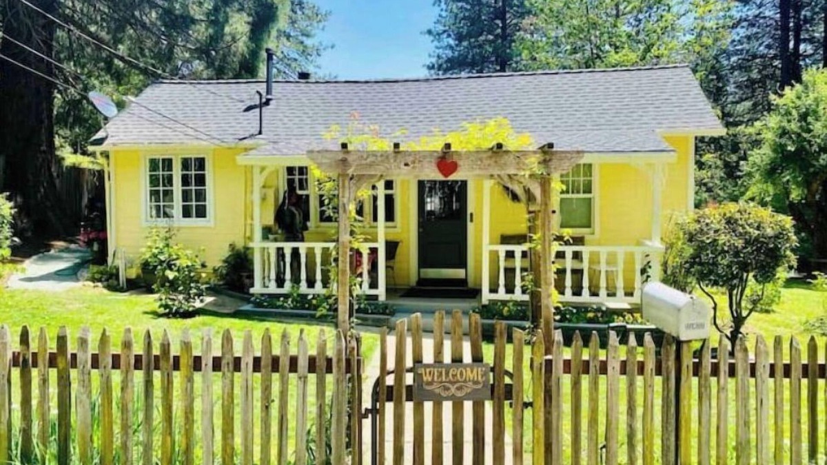 Nevada City Cottage | Charming garden cottage near downtown Nevada City
