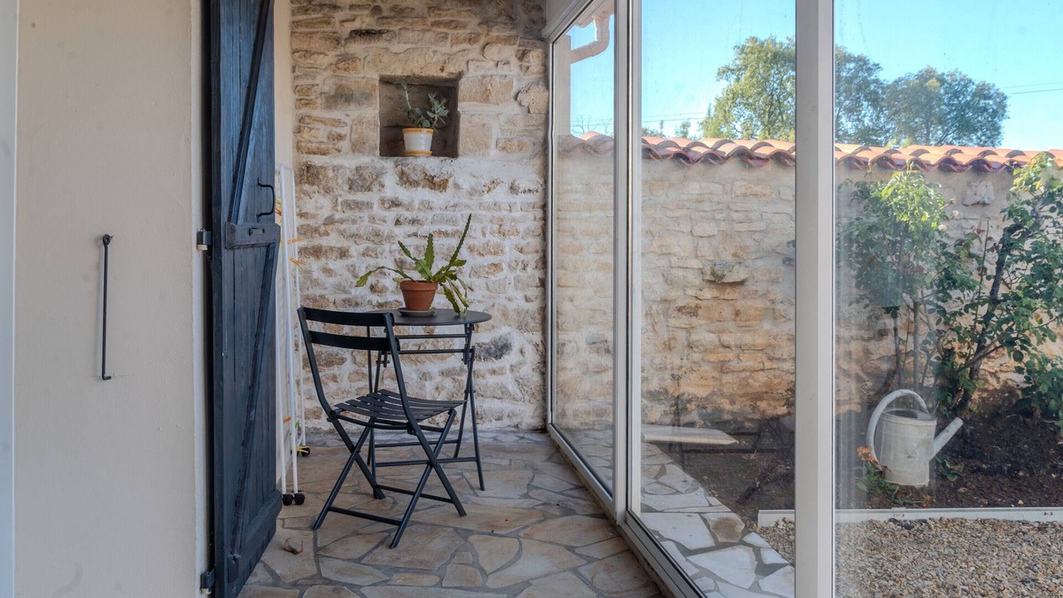 Brizambourg House | Charming Gite: "Chai Nous"
