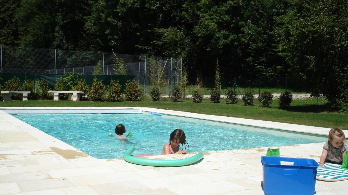 Nettancourt Cottage | Charming gîte with swimming pool in park approved as a remarkable garden