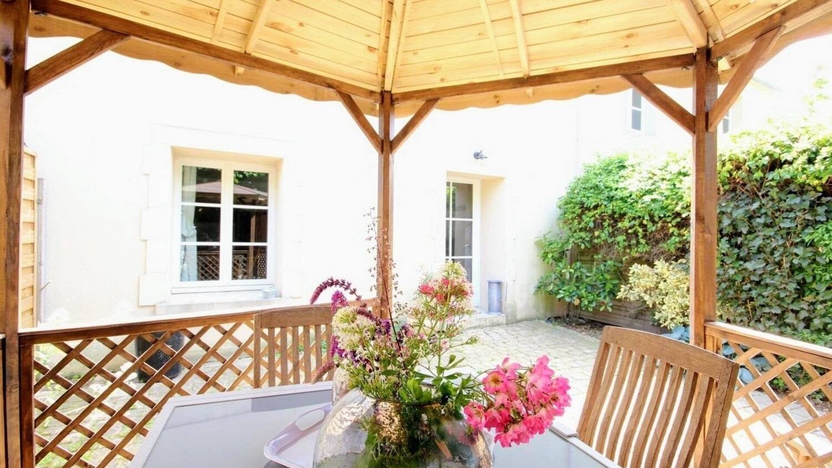 Le Manoir Cottage | Charming gîte with swimming pool, Nordic bath, close to the D-Day landing beaches.