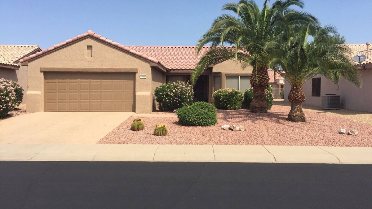 Sun City Grand-desert Horizon House | Charming golf-course community home