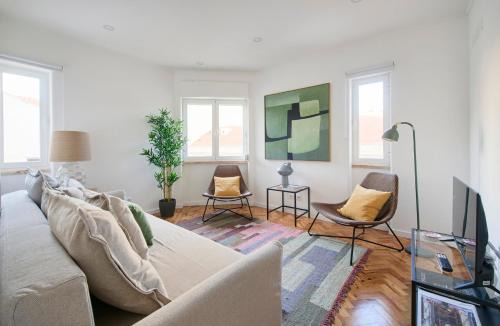 Alfama Apartment | Charming Graça Flat w Balcony, by TimeCooler