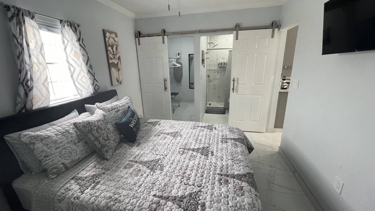 Lakeland Apartment | Charming guesthouse A 1-bedroom apartment in enjoyable Lakeland with AC