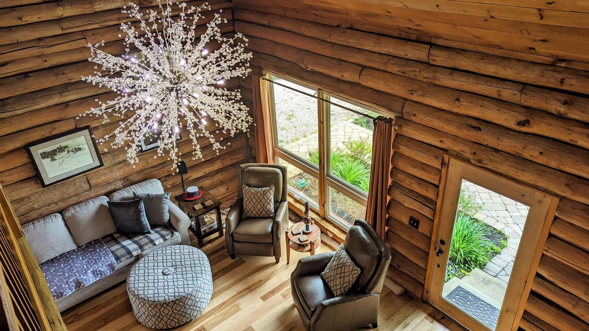 Salem Lakes Cabin | Charming hand built log-cabin in beautiful southeastern Wisconsin