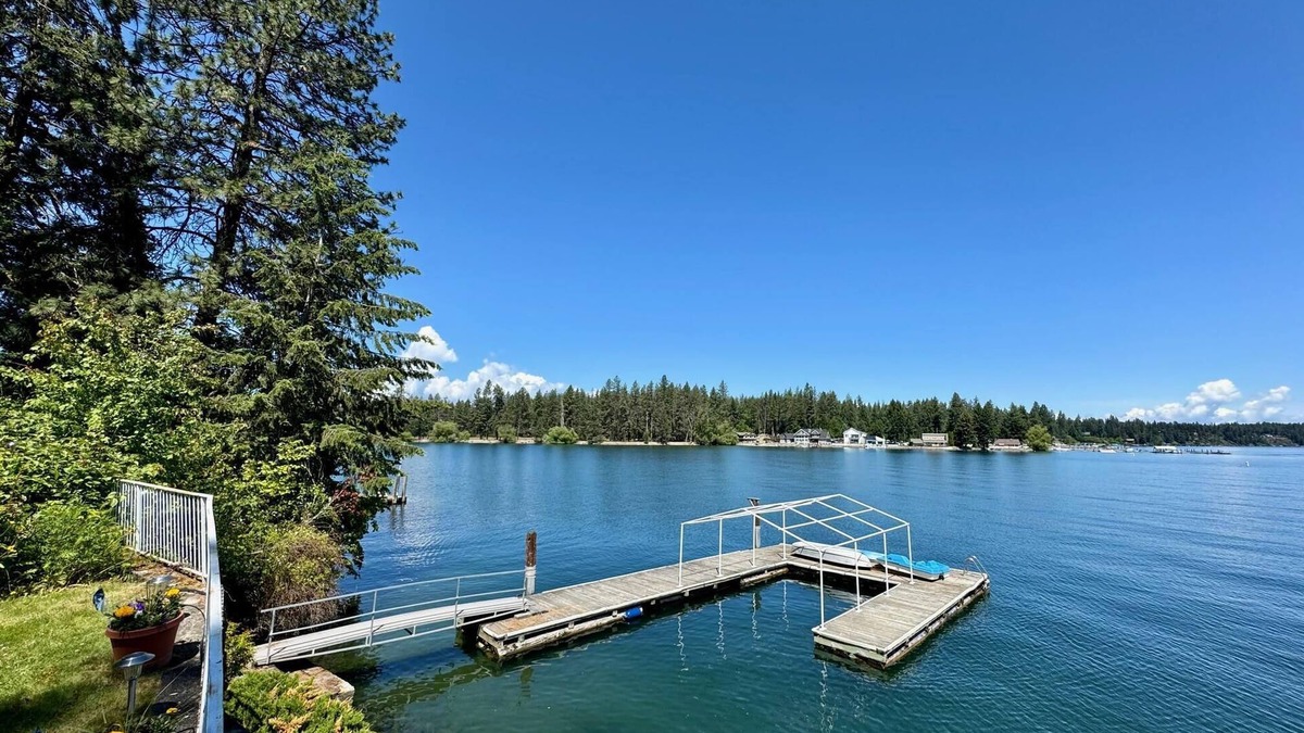 Hayden View Estates House | Charming Hayden Lakefront near Honeysuckle Beach and minutes to town