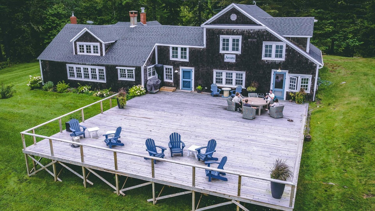 Saint Patrick Cottage | Charming Historic Ocean Front Cottage on the Bay of Fundy