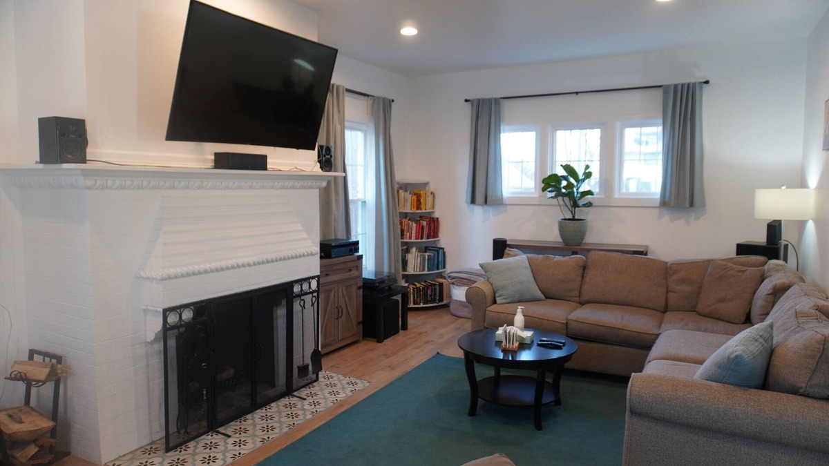 Detroit House | Charming home 7 minutes from downtown, no cleaning fee