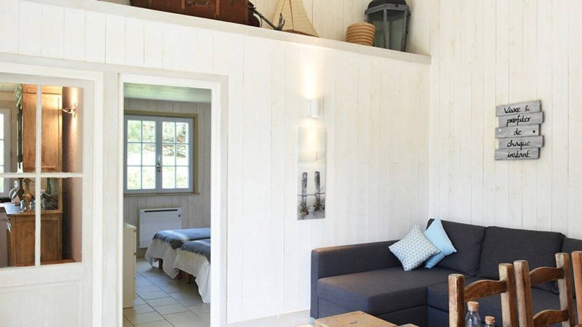 Les Portes-en-Re House | Charming Home Near Village Center with Garden & Modern Amenities