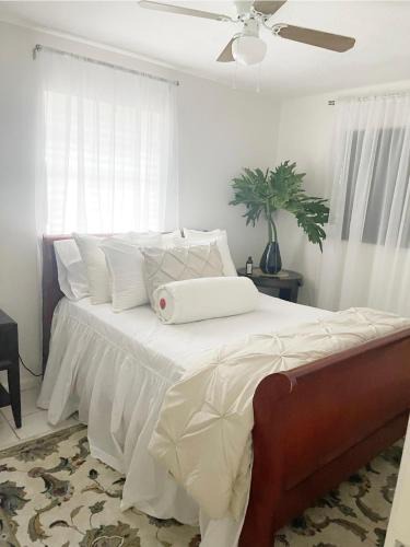 Lake Worth Corridor Apartment | Charming home near art & culture