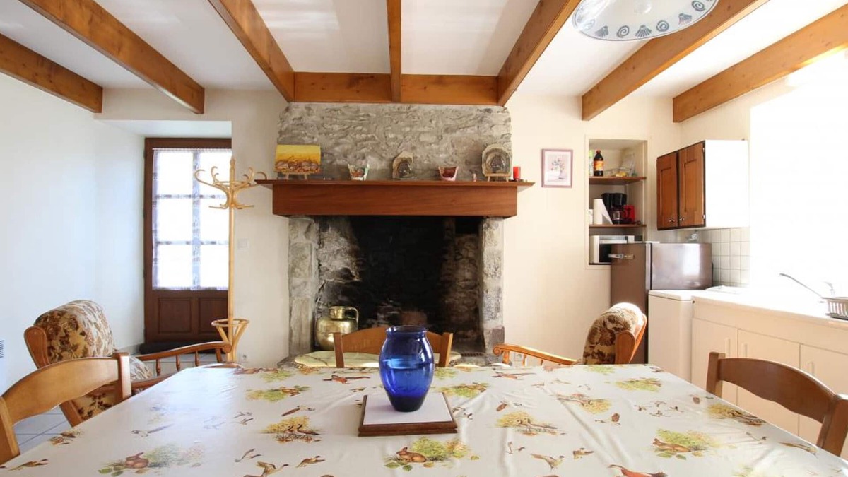 Annoville Cottage | Charming Home Near Beach - Enclosed Garden, Pet-Friendly, Parking Included