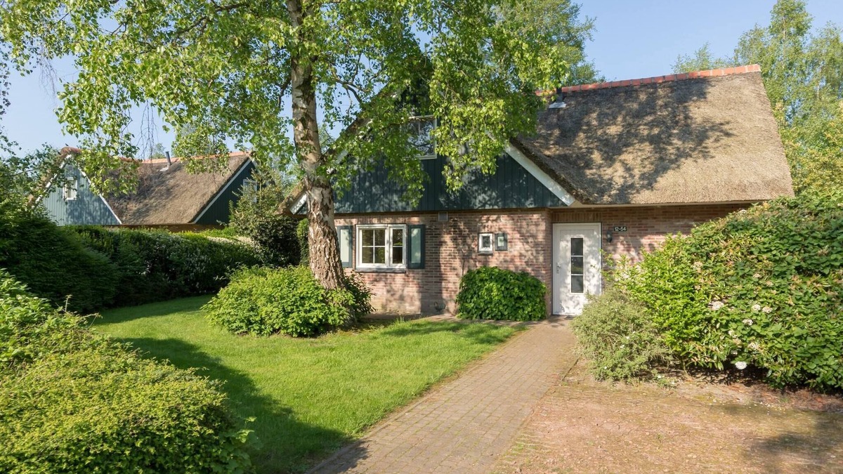 Paasloo House | Charming Home w/Garden