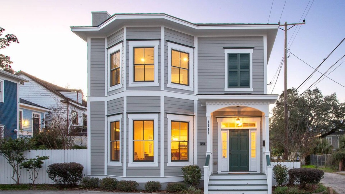 Historic Downtown Savannah House | Charming Home w/Private Parking, Courtyard, Near Forsyth by Lucky Savannah