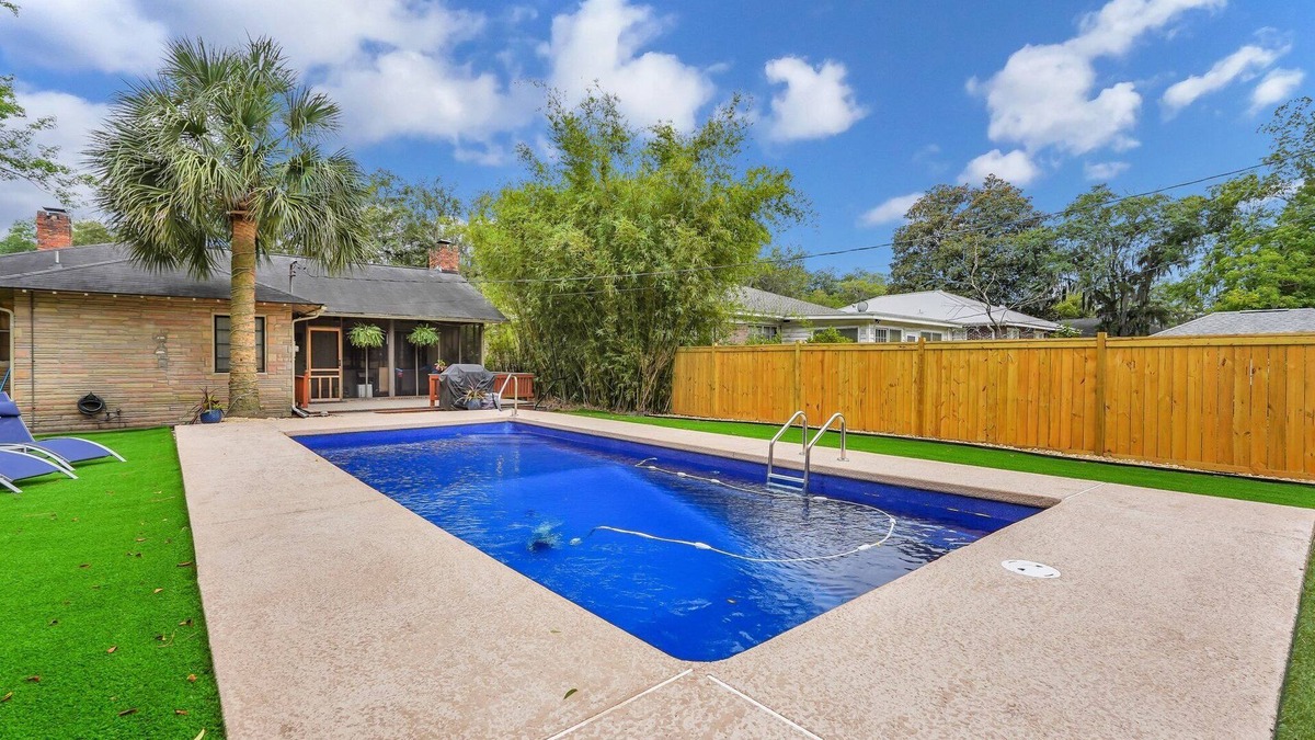 Midtown House | Charming Home W/Private Pool + Minutes to Everything by Lucky Savannah