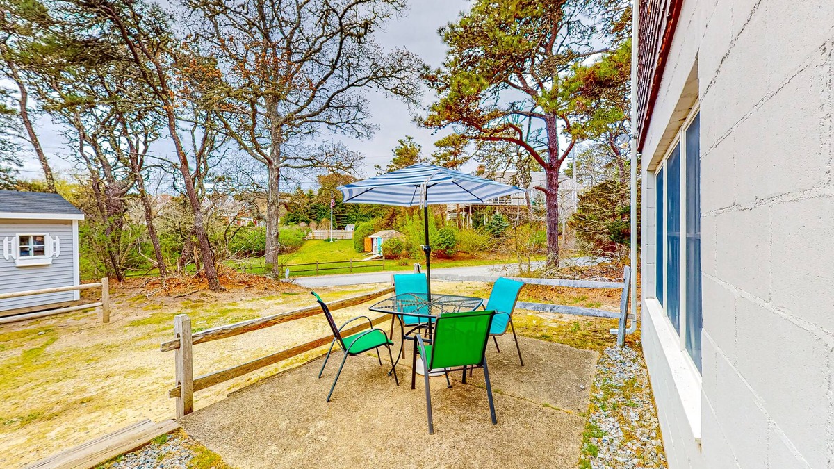 East Orleans House | Charming home within walking distance to Nauset Beach and National Seashore