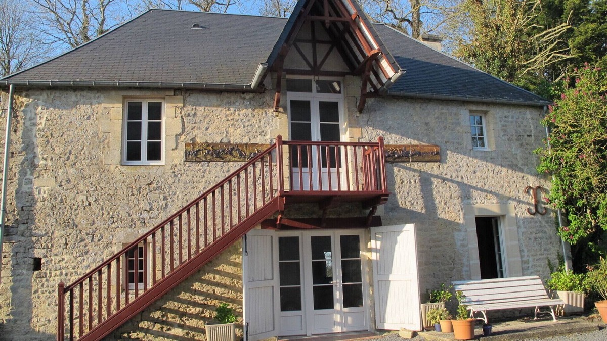 Asnieres-en-Bessin House | Charming house at Château d'Asnières en Bessin, Omaha Beach