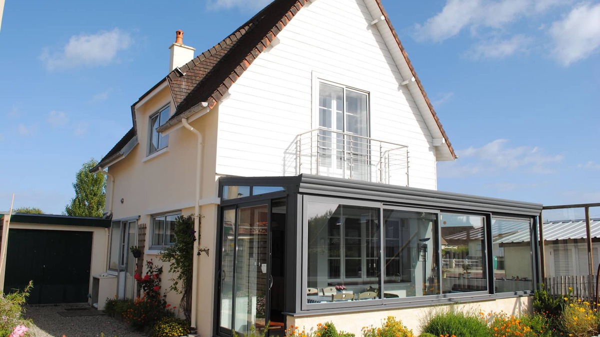 Ver-sur-Mer Villa | Charming house 100 m2 50m from the beach Sea view