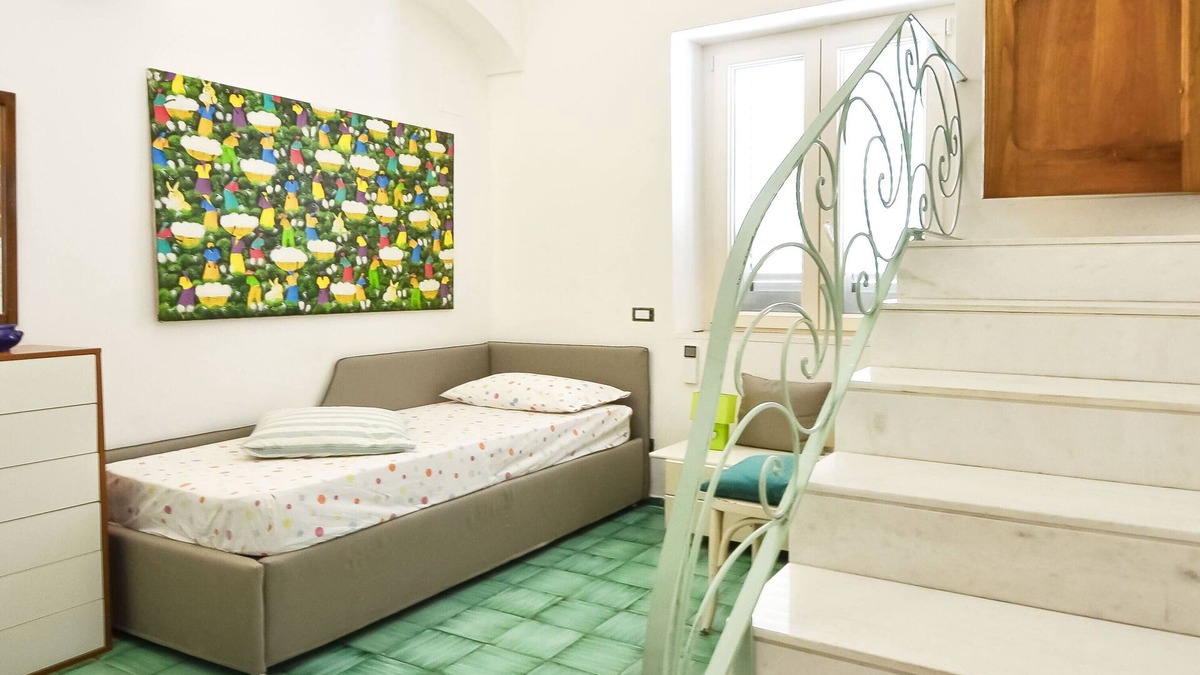 Positano City Centre House | Charming house CASA RAFFI with sea view near Positano’s Spiaggia Grande beach