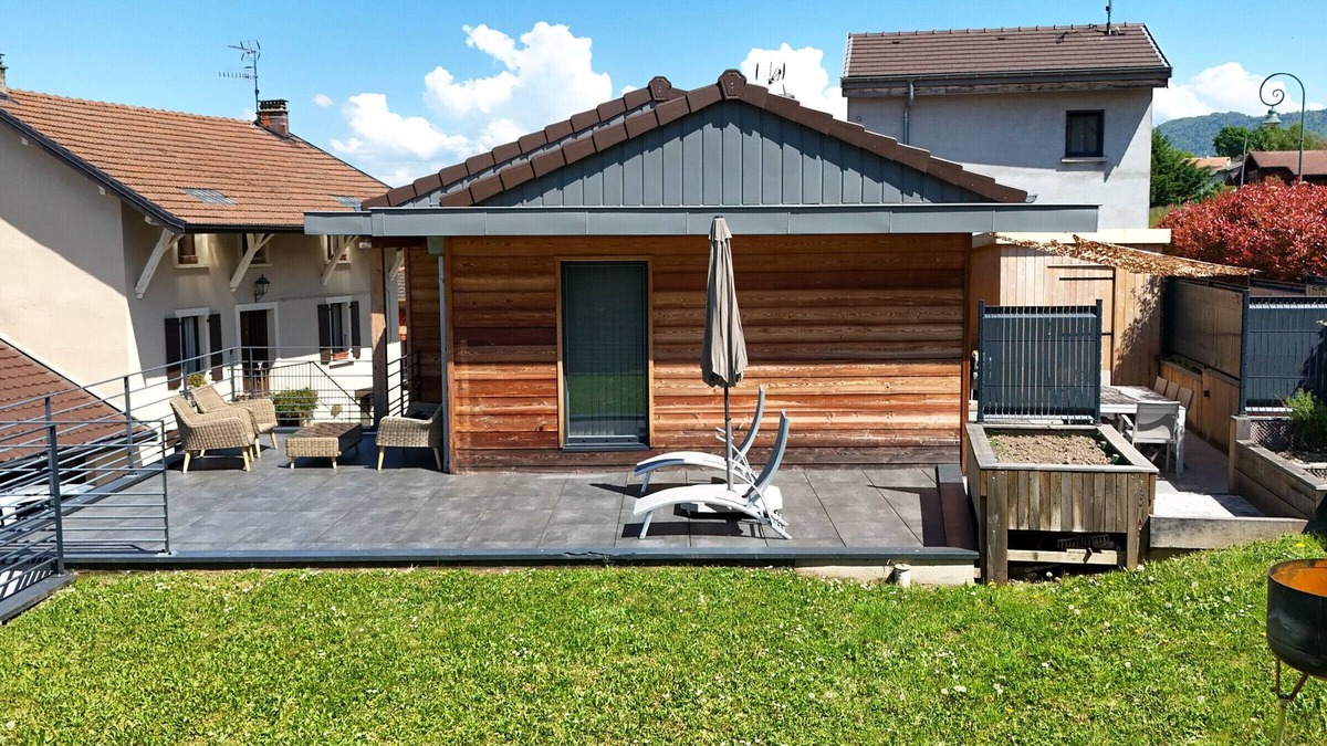 Neuvecelle House | Charming house in Évian with terrace and parking