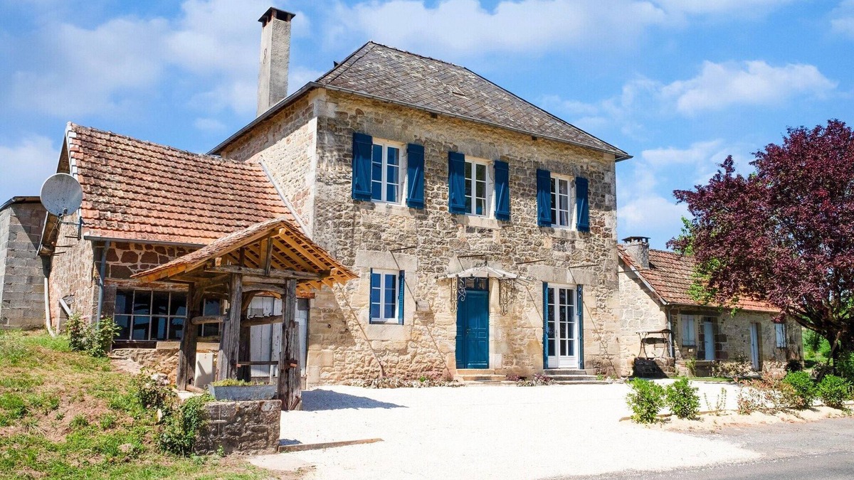 Coubjours House | Charming House in Coubjours with Pool