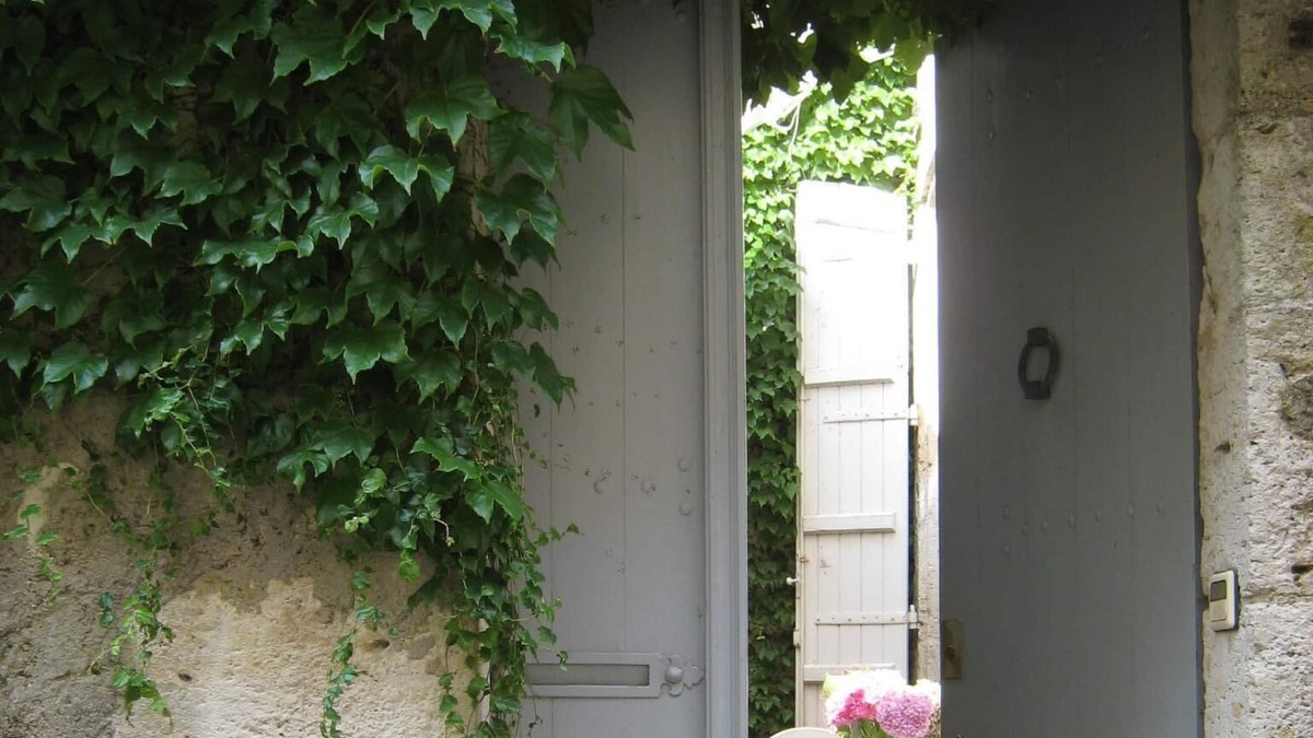 Puymirol House | Charming house in medieval castle town